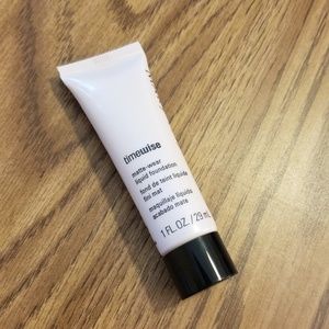 MK TimeWise matte wear liquid foundation bronze 3